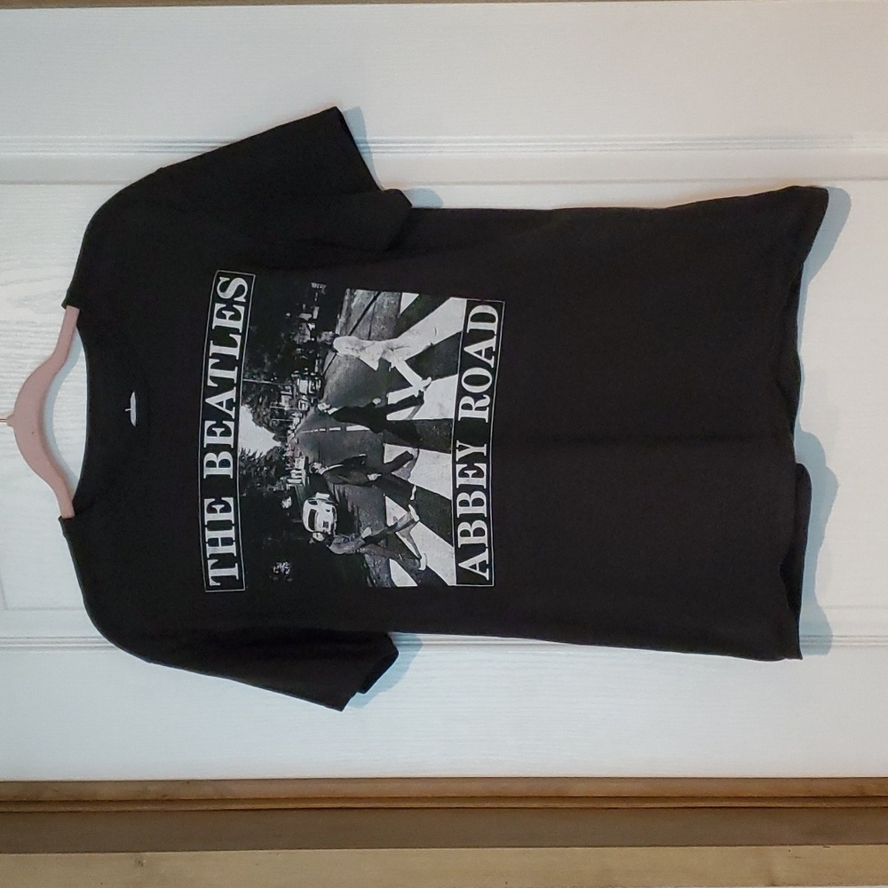 The Beatles abbey road black and white classic graphic tee shirt
